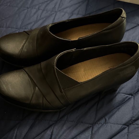 Clarks Black Women's Flats - Picture 5 of 5